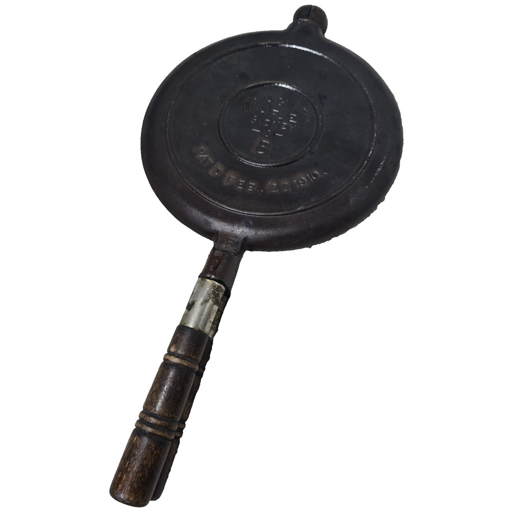 Antique Wagner Ware Sidney Cast Iron Waffle Maker 8 Pat. Feb 22, 1910